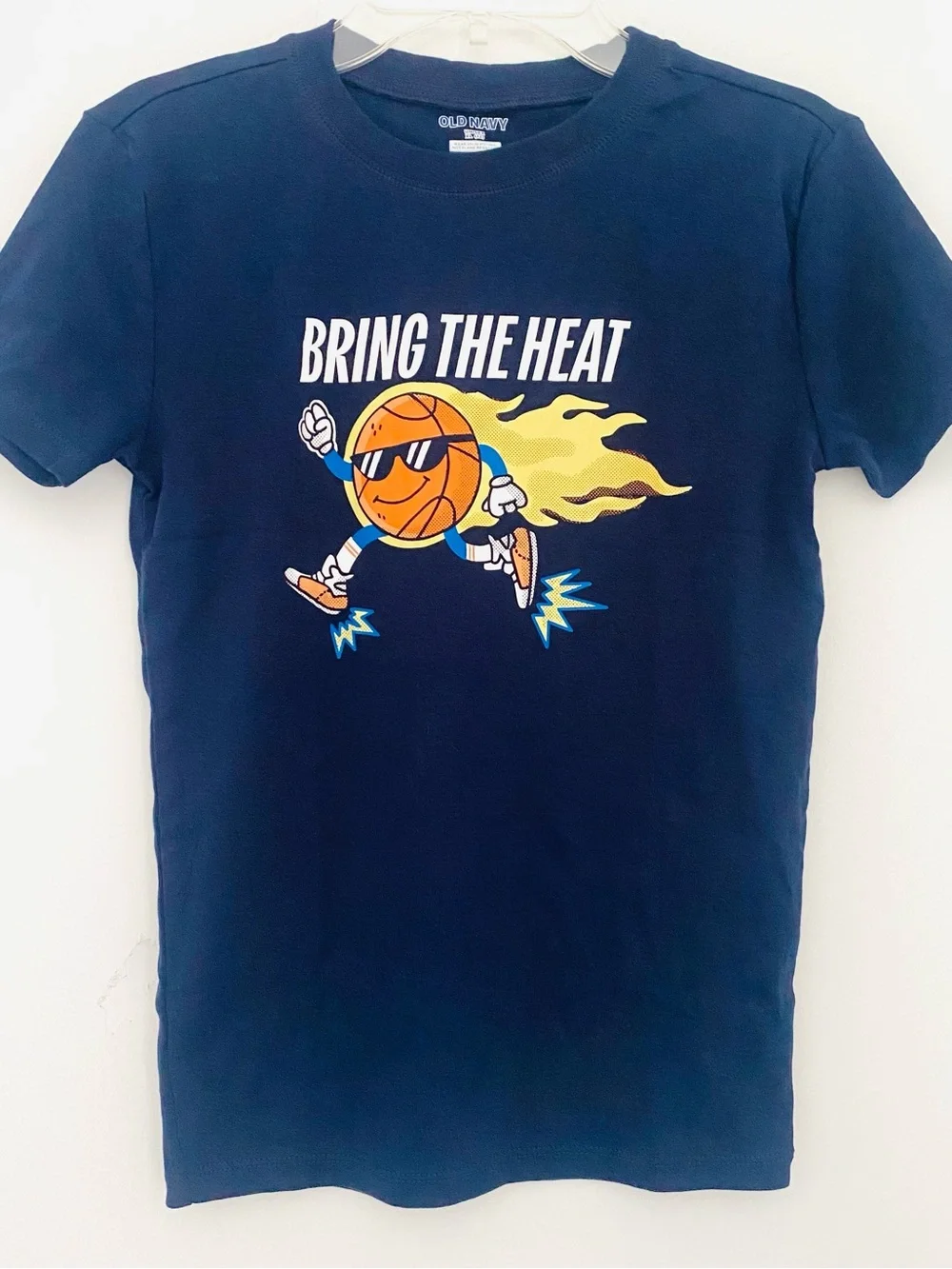 👍🏽Old Navy Boys Basketball Graphic Shirt SZ XL (Y)